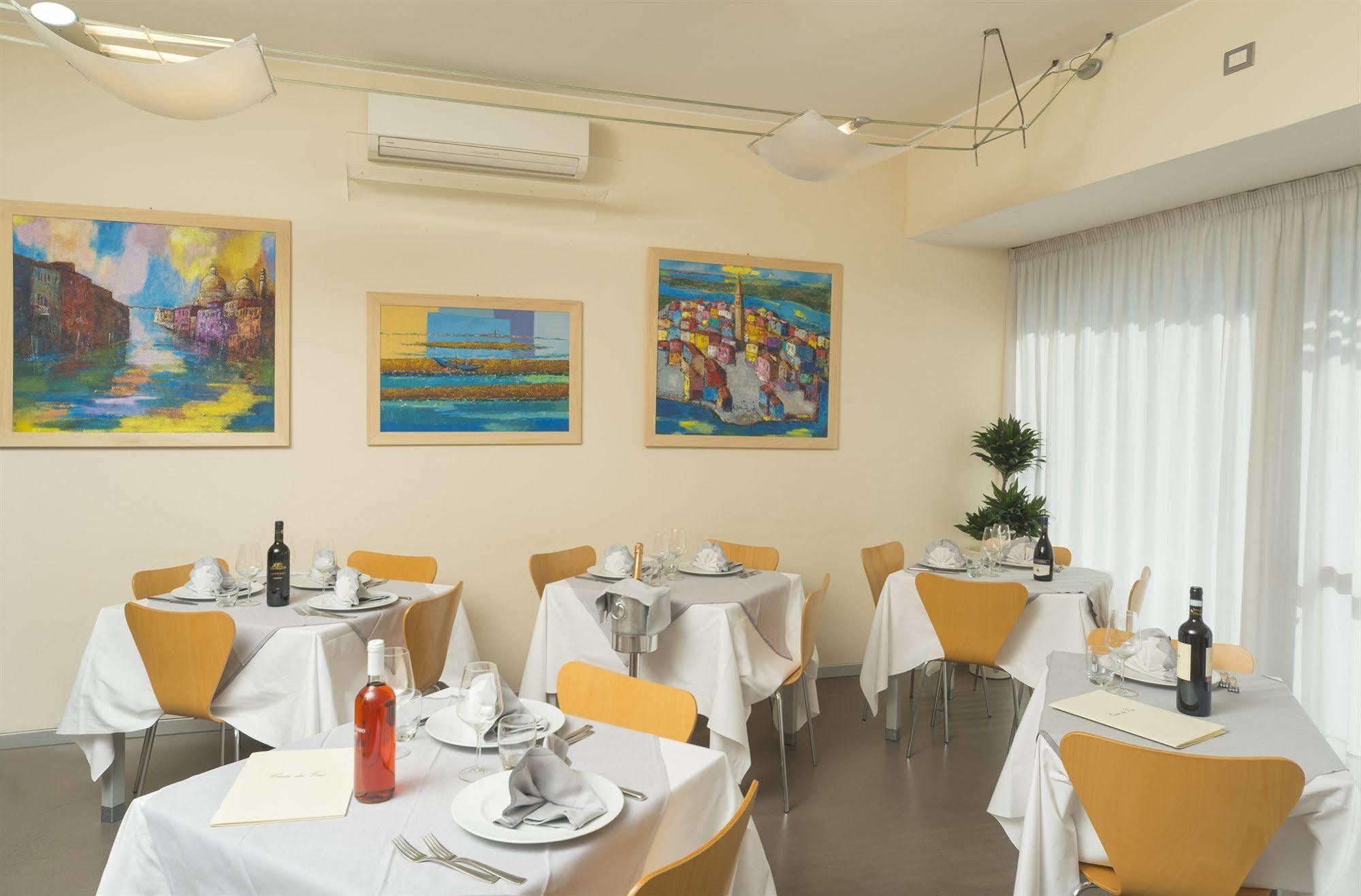 Hotel Rosanna 3 Stelle Superior Lido di Jesolo Zewnętrze zdjęcie
